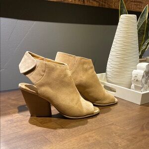 QUPID Women's Tan Peep-Toe Ankle Boots